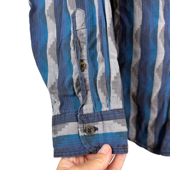 Patagonia Shirt Mens Large Button Up Southwest Striped Made In Portugal Vintage - Picture 4 of 11